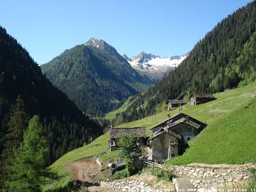 ARCHITETTURA RURALE, TRACCE DI STORIA CONTADINA NELLE OROBIE